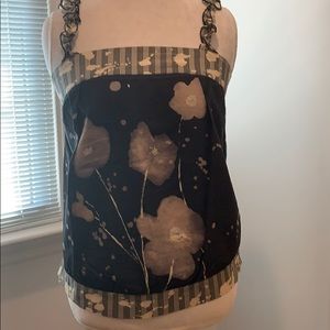 Madison women’s top size medium